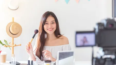 How Social Media is Shaping the Beauty Industry Article image