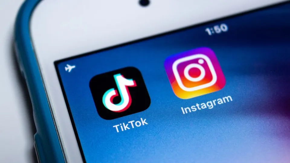 Instagram Reels vs TikTok: Mana yang Terbaik?