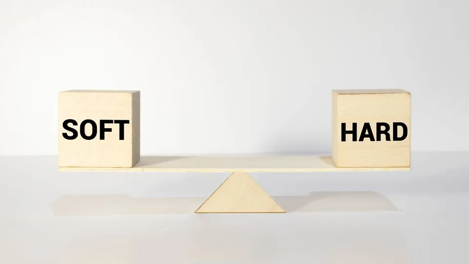 Hard Selling vs. Soft Selling dalam Industri Material: Mana Strategi yang Cocok untuk Penjualan Bahan Bangunan? Hard Selling vs. Soft Selling dalam Industri Material: Mana Strategi yang Cocok untuk Penjualan Bahan Bangunan?
